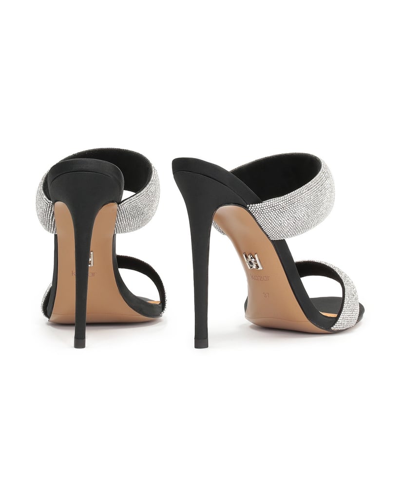 Kazar-Schwarze-Pantoletten-aus-Textil-mit-glän-schwarz