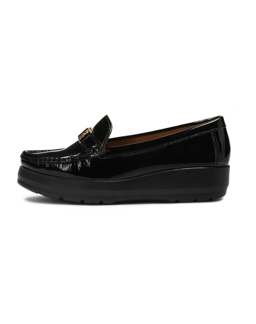 Kazar-Patent-leather-flat-shoes-on-an-elevated-sole-černá