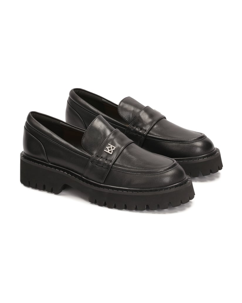 Kazar-Black-shoes-on-a-treaded-sole-čierna
