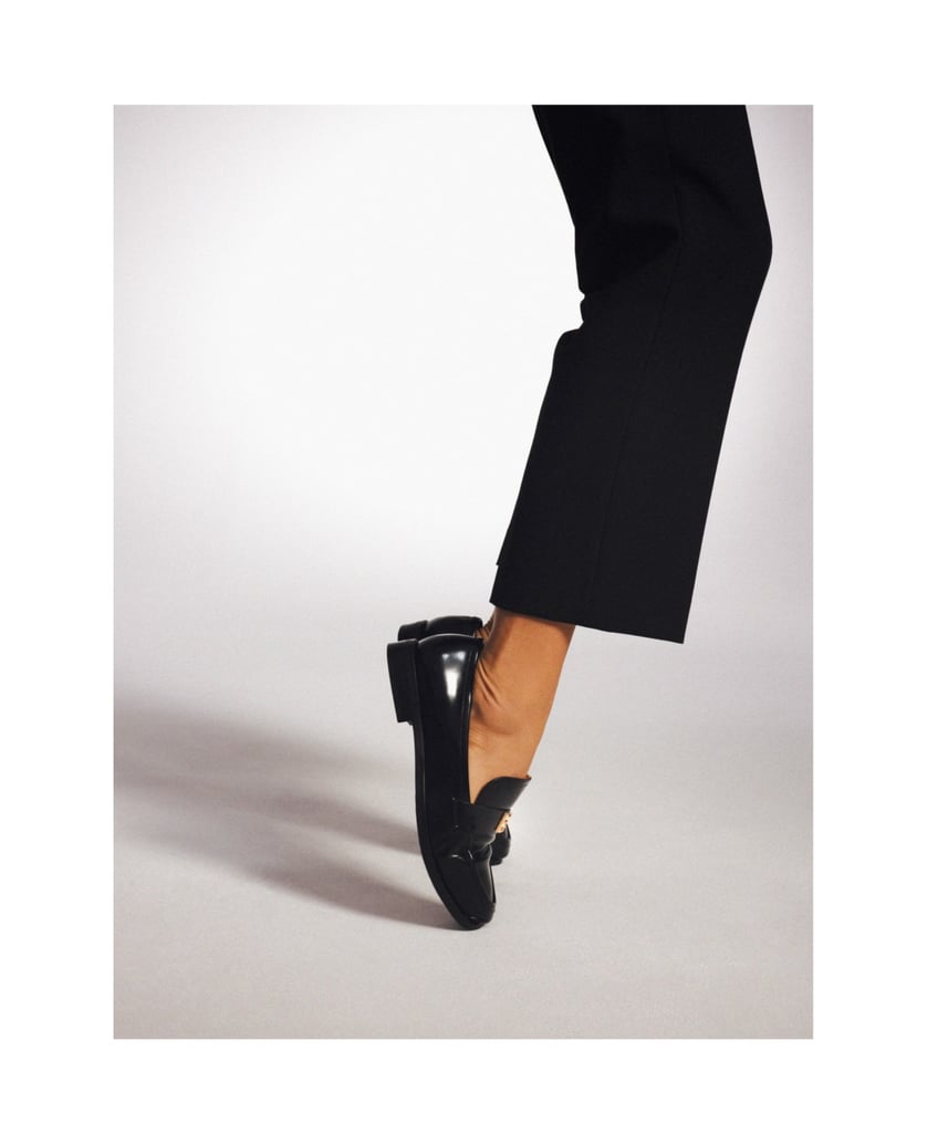 Kazar-Lightweight-slip-on-shoes-with-jewelry-embellishment-čierna