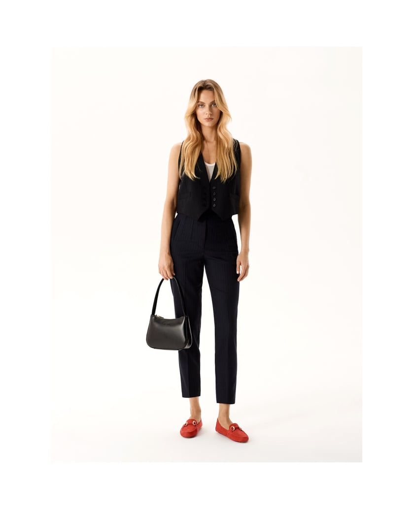 Kazar-Kleine-Tasche-aus-genarbtem-Leder-schwarz