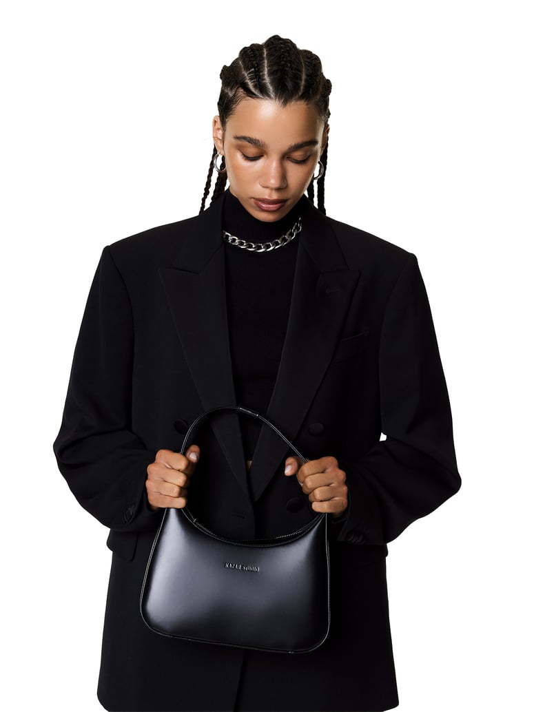 Kazar-Studio-Schlichte-schwarze-Handtasche-mit-glatte