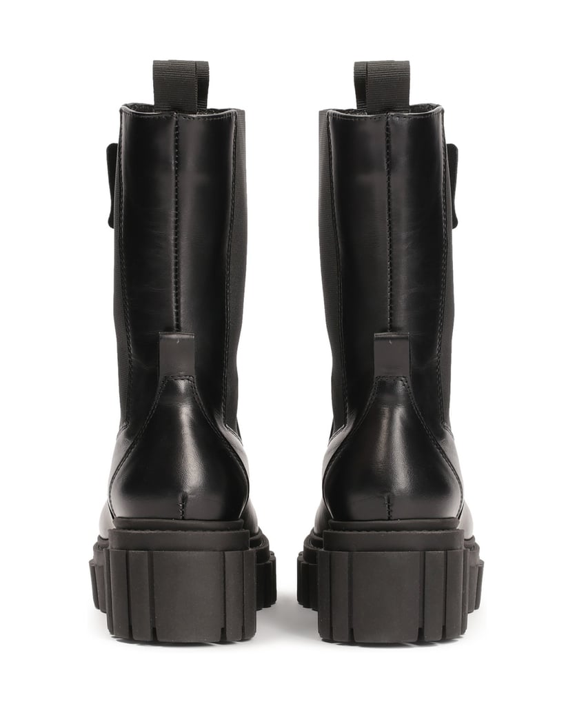 Kazar-Schwarze-Schlupfstiefel-von-Chealse-mit-schwarz