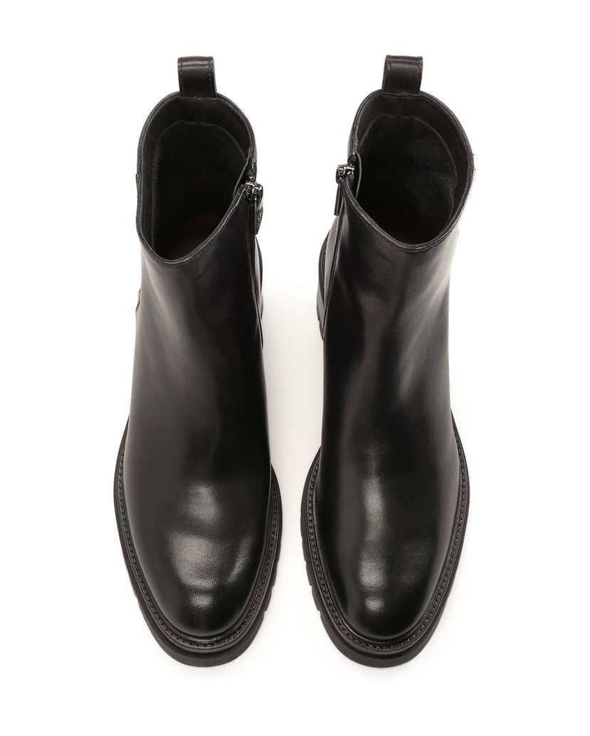 Kazar-Black-heeled-boots-with-a-simple-upper-černá
