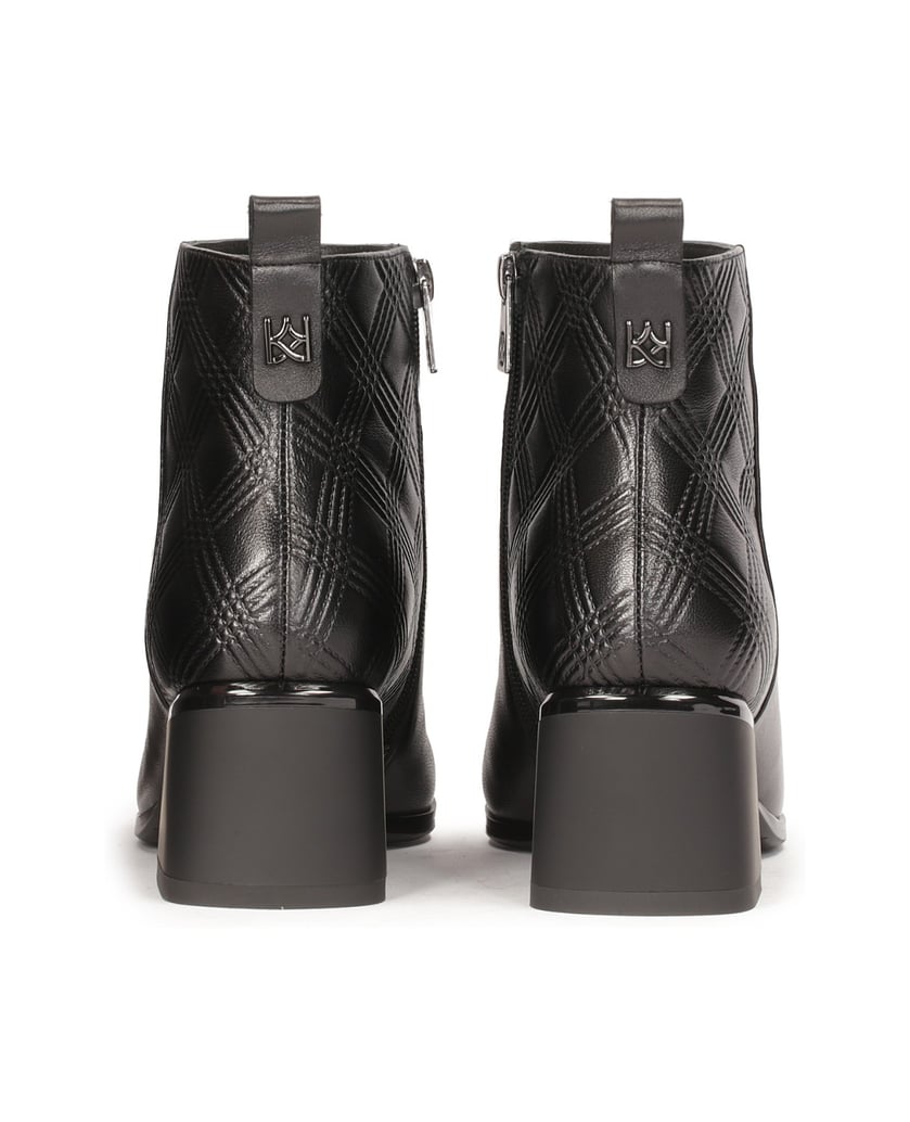 Kazar-Booties-decorated-with-embossed-pattern-čierna