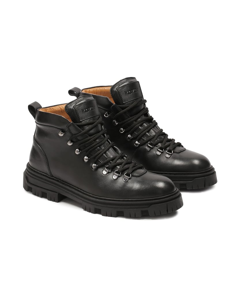 Kazar-Lace-up-boots-on-a-treaded-sole-černá