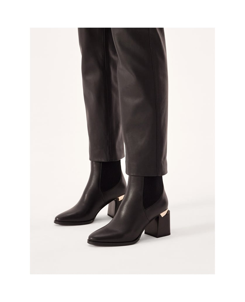 Kazar-Schwarze-Stiefel-mit-breitem,-verziertem-schwarz