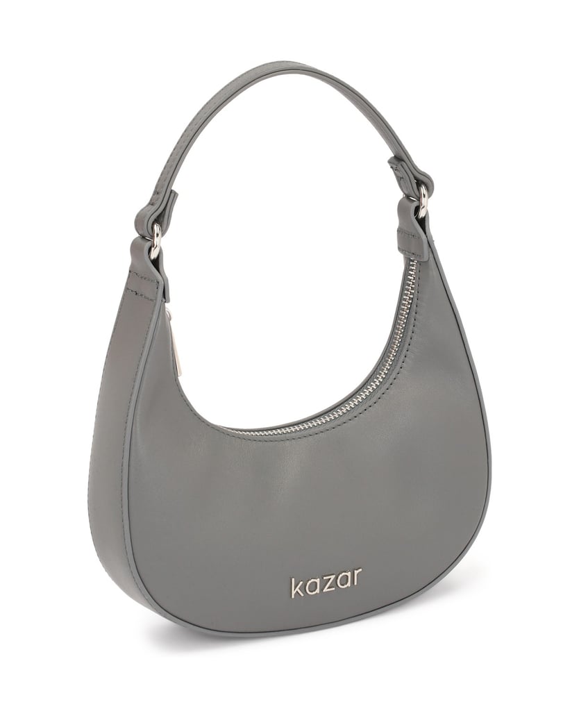 Kazar-Schlanke,-halbmondförmige-Ledertasche-zu