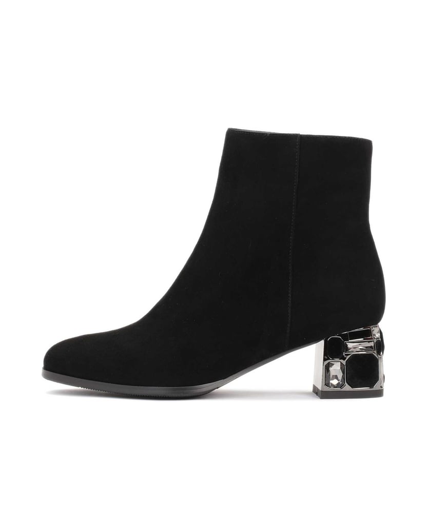 Kazar-Suede-boots-on-a-wide-heel-decorated-with-large-zirconia-černá