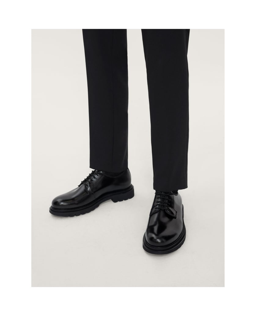Kazar-Men’s-minimalistic-Derby-shoes-with-a-thick-grooved-sole-černá