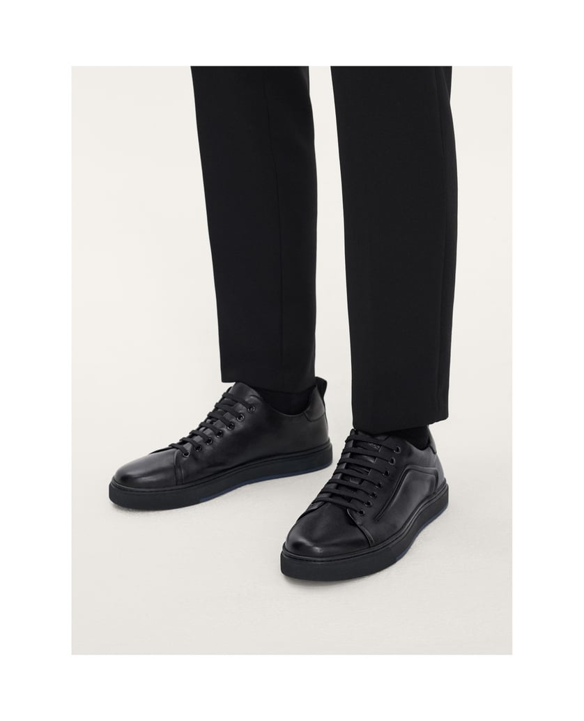 Kazar-Black-sneakers-for-men-with-a-protruding,-embossed-pattern-čierna