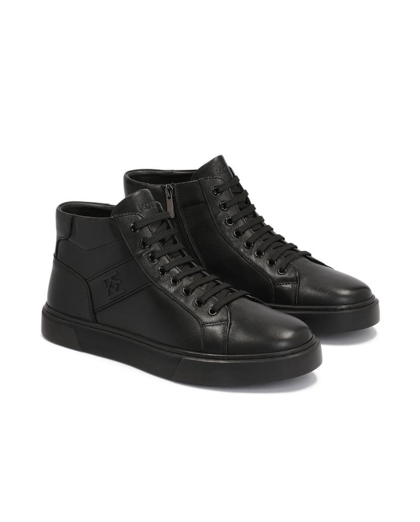 Kazar-Men’s-high-sneakers-decorated-with-a-monogram-čierna
