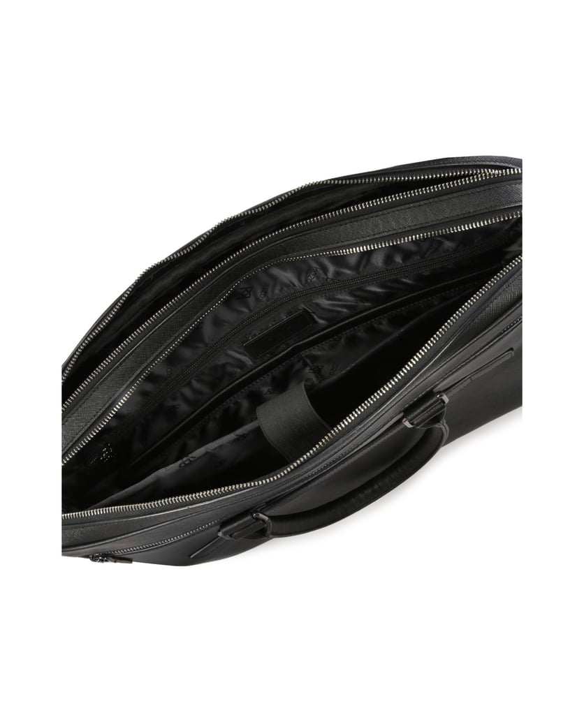 Kazar-Schwarze-Herrenhand--und-Schulteraktenta