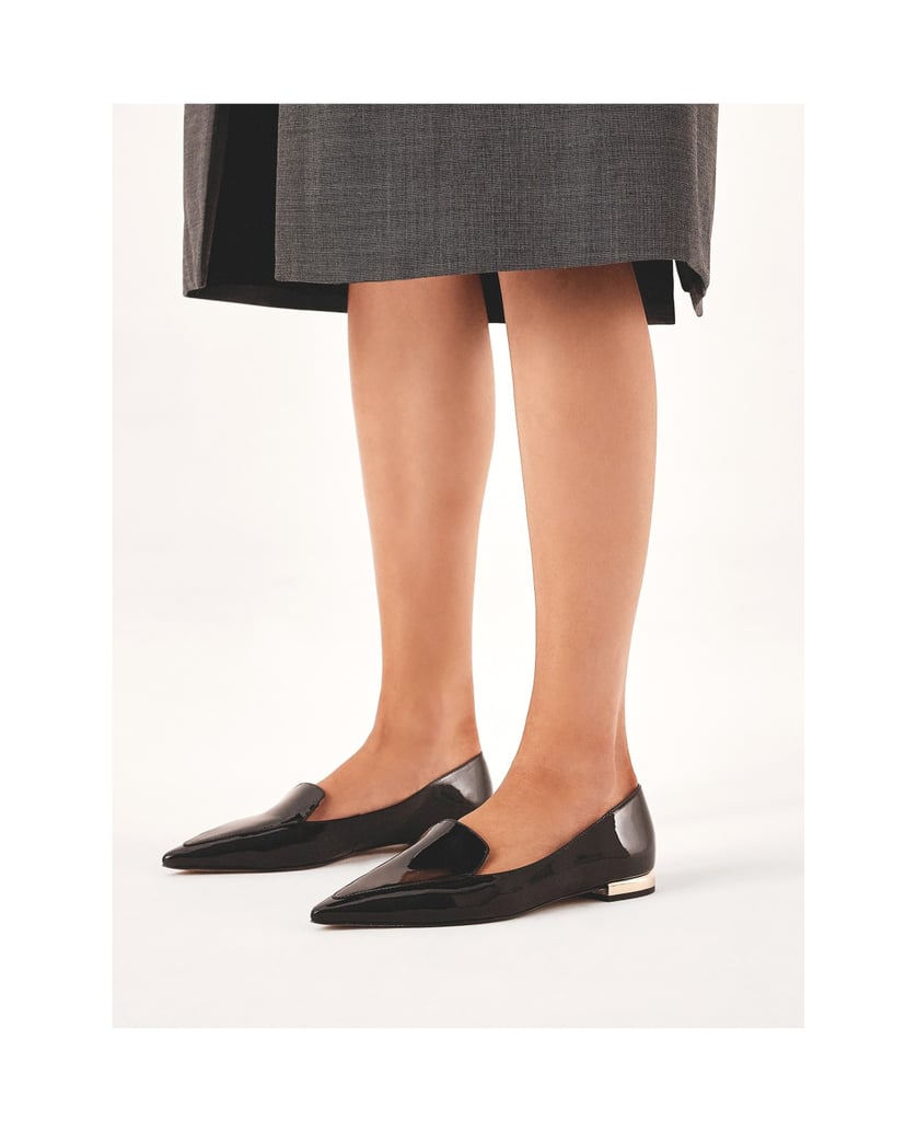 Kazar-Flache-Pumps-aus-Lackleder-mit-goldenem-schwarz