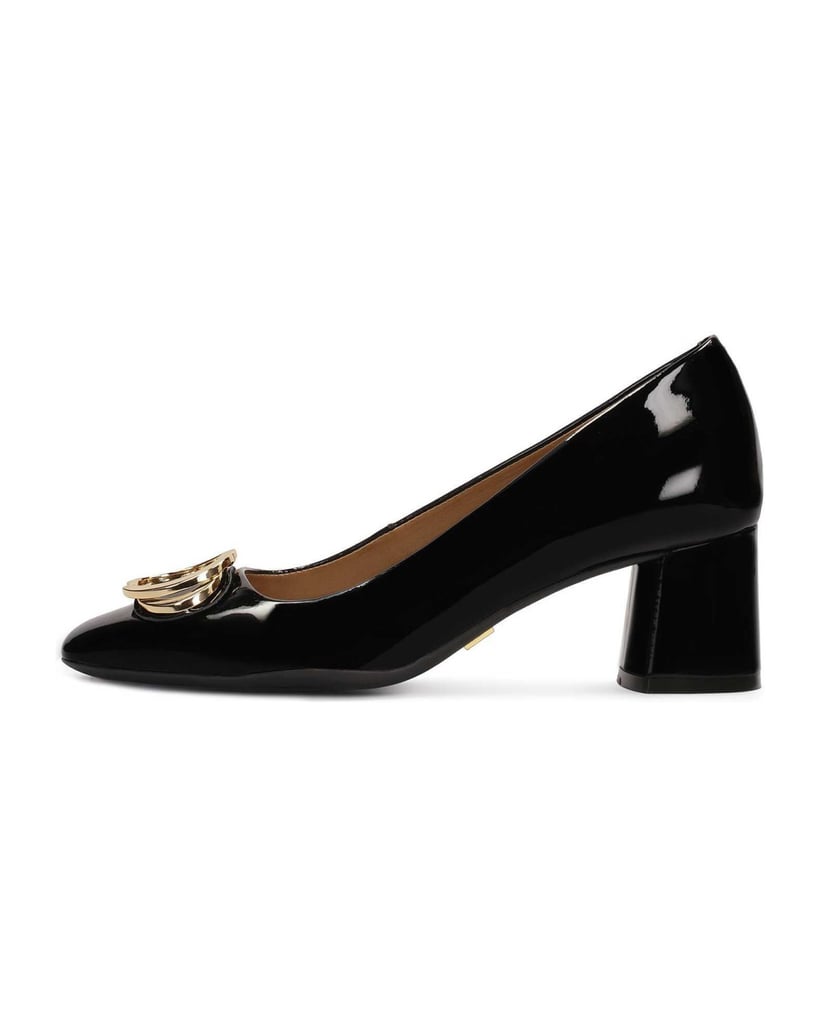 Kazar-Comfortable-patent-leather-pumps-with-metal-accents-černá