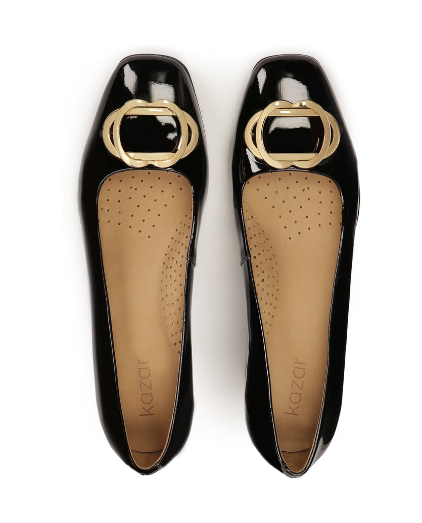 Kazar-Comfortable-patent-leather-pumps-with-metal-accents-černá