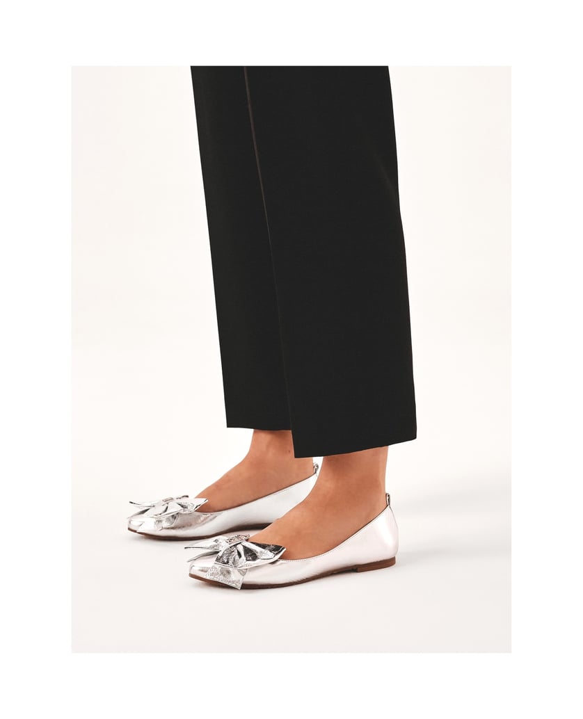 Kazar-Silberne-Ballerinas-mit-geknitterten-Led