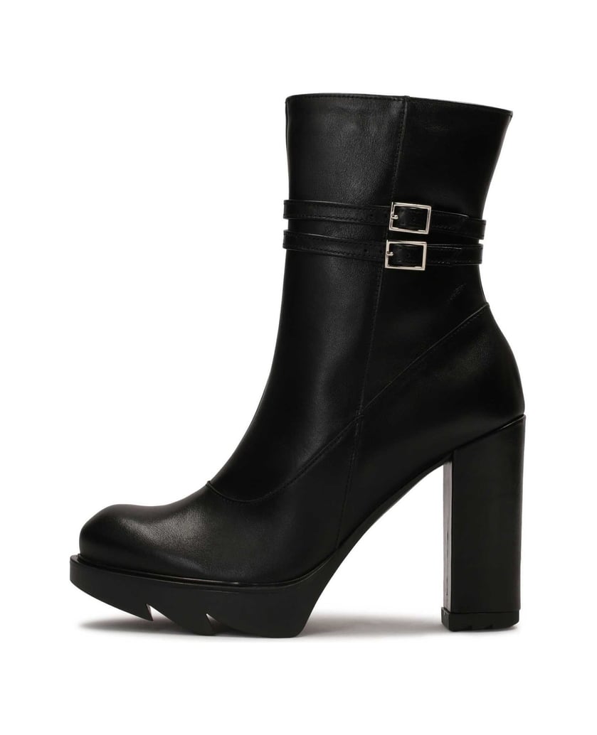 Kazar-Schwarze-Stiefel-an-einem-Pfosten-schwarz