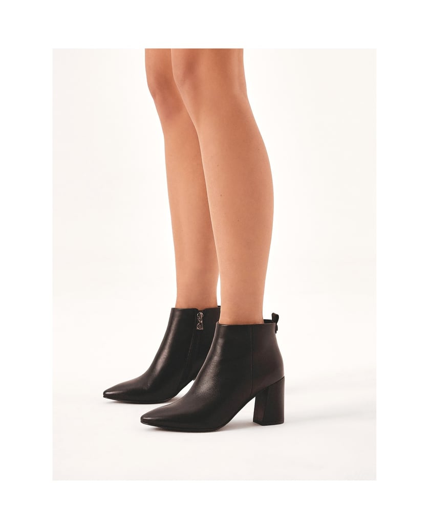 Kazar-Schwarze-Stiefel-mit-bequemem-Pfostenabs-schwarz