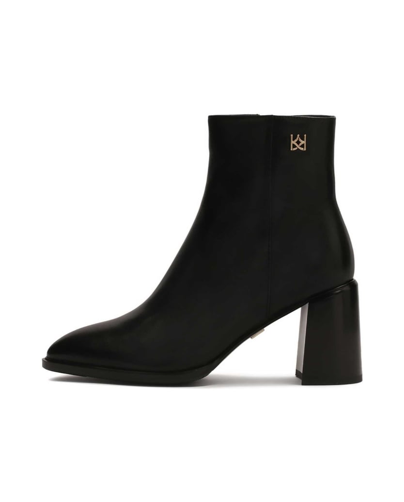 Kazar-Black-leather-boots-with-a-wide-heel-černá