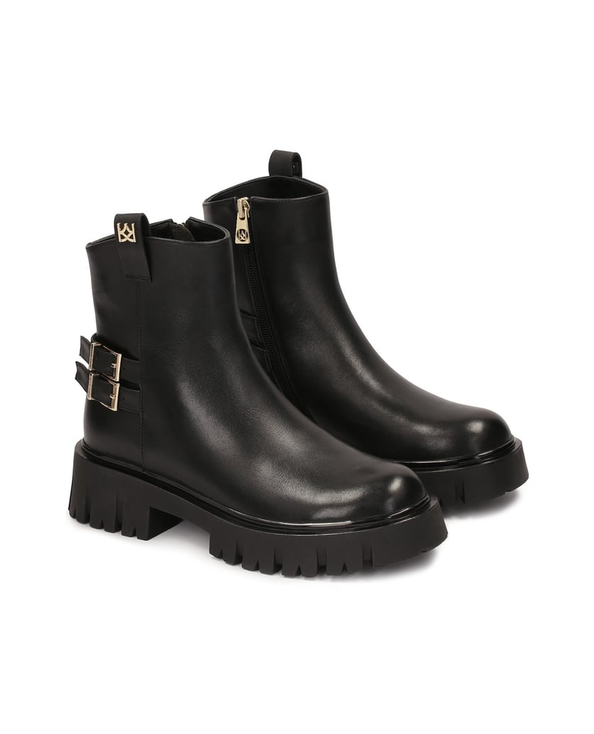 Kazar-Zipped-leather-boots-on-a-thick-sole-černá
