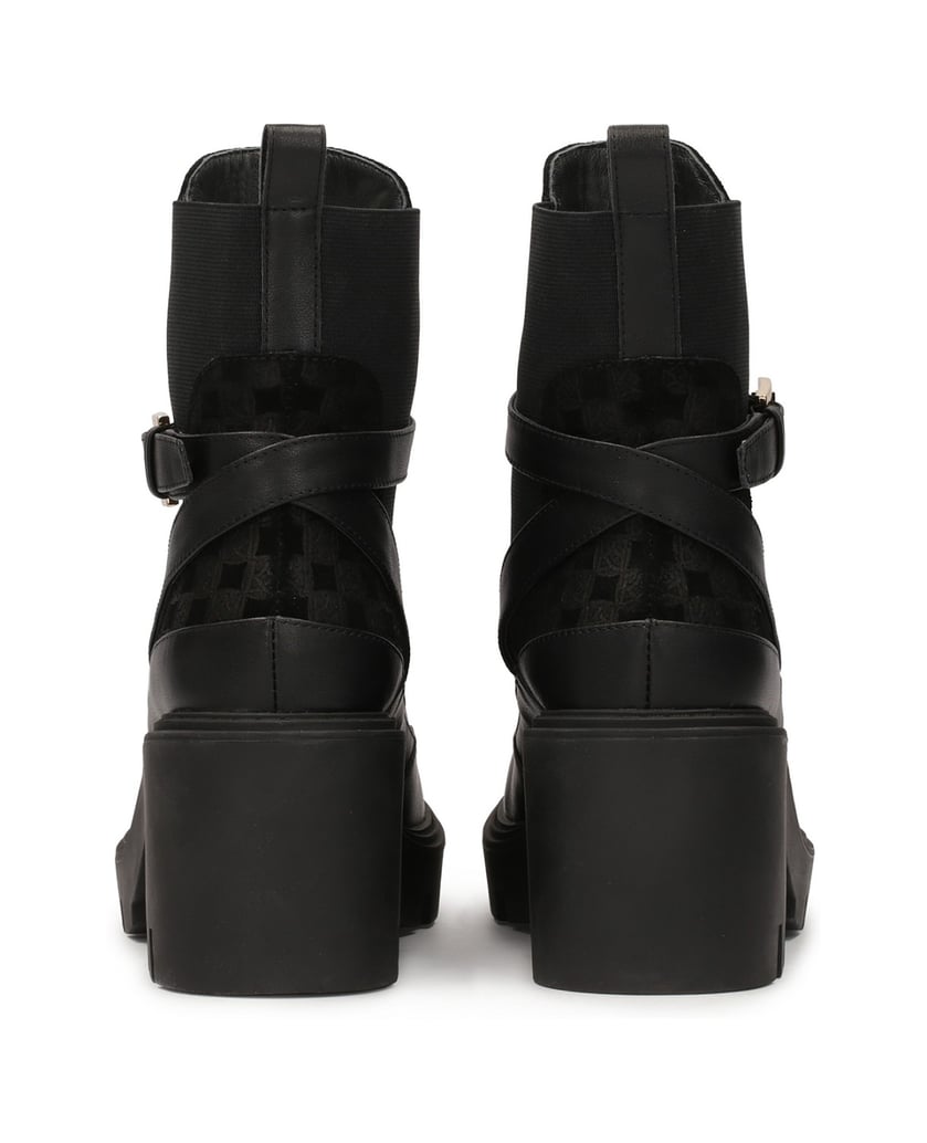 Kazar-Slip-on-black-boots-on-solid-sole-with-heel-černá
