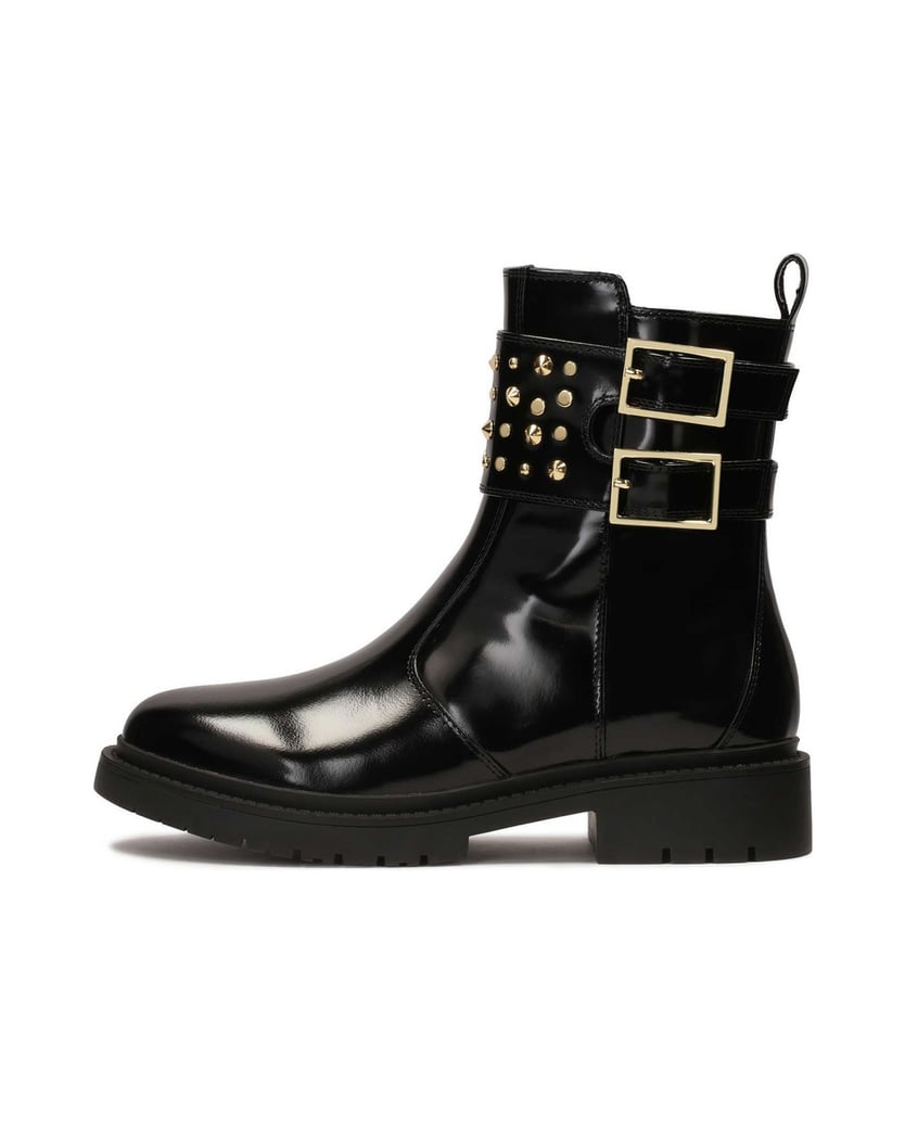 Kazar-Flat-boots-with-decorated-buckle-flap-černá
