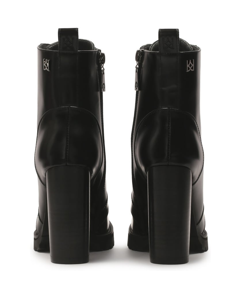 Kazar-Schnürstiefel-aus-Leder-auf-einem-hohen-schwarz