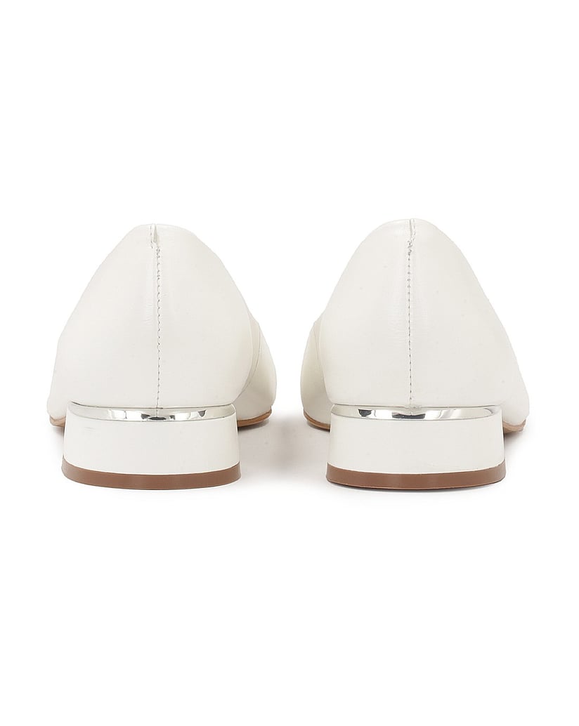 Kazar-Flache-weiße-Lederpumps-weiss