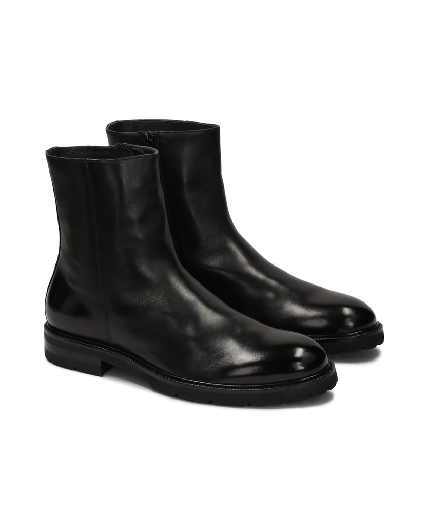 Kazar-Schwarze-Lederstiefel-mit-minimalistisch-schwarz