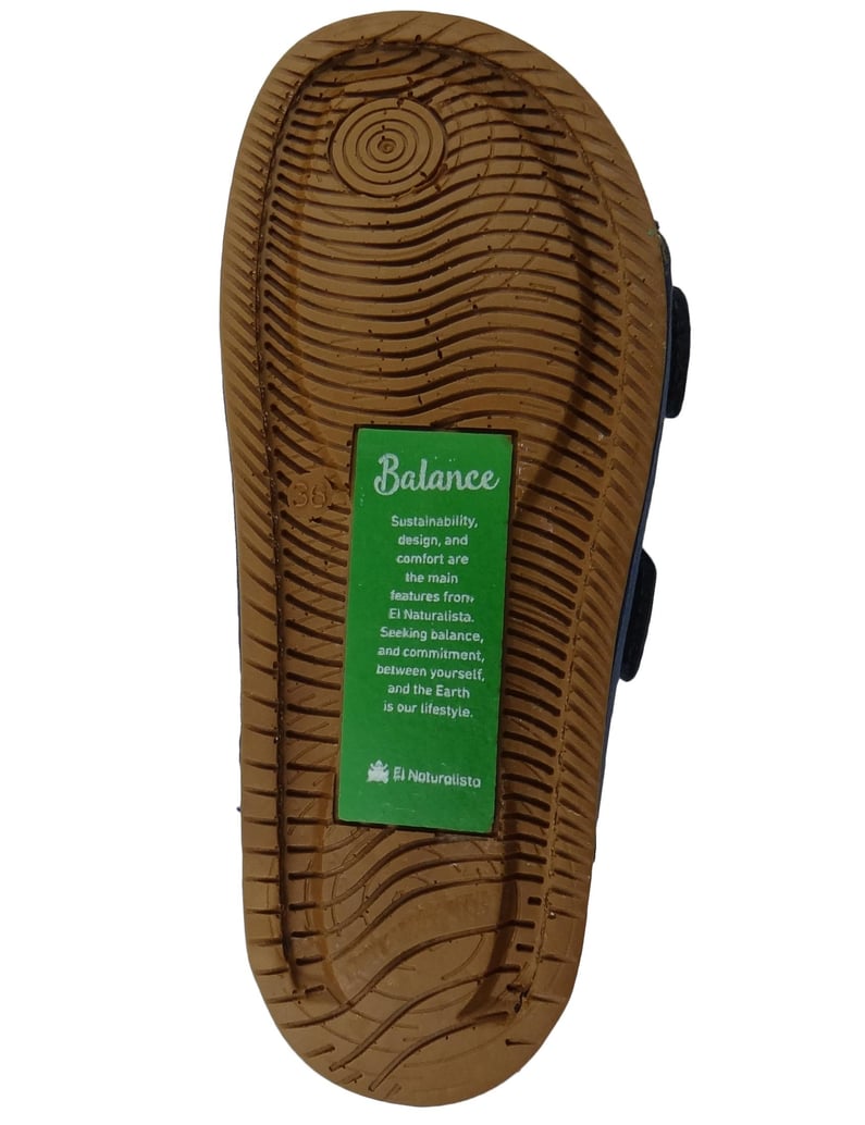 El-Naturalista-Pantoletten-Balance-blau