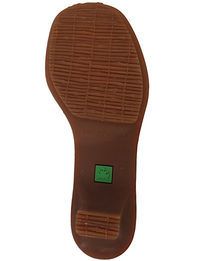 El-Naturalista-Sandalen-grau