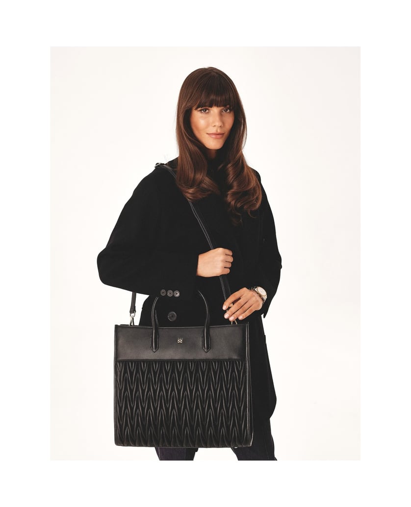 Kazar-Elegant-business-handbag-with-striking-quilting-čierna