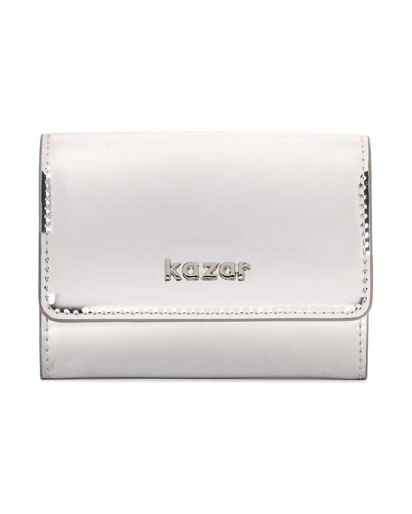 Kazar-Compact-silver-wallet-in-patent-leather-strieborná