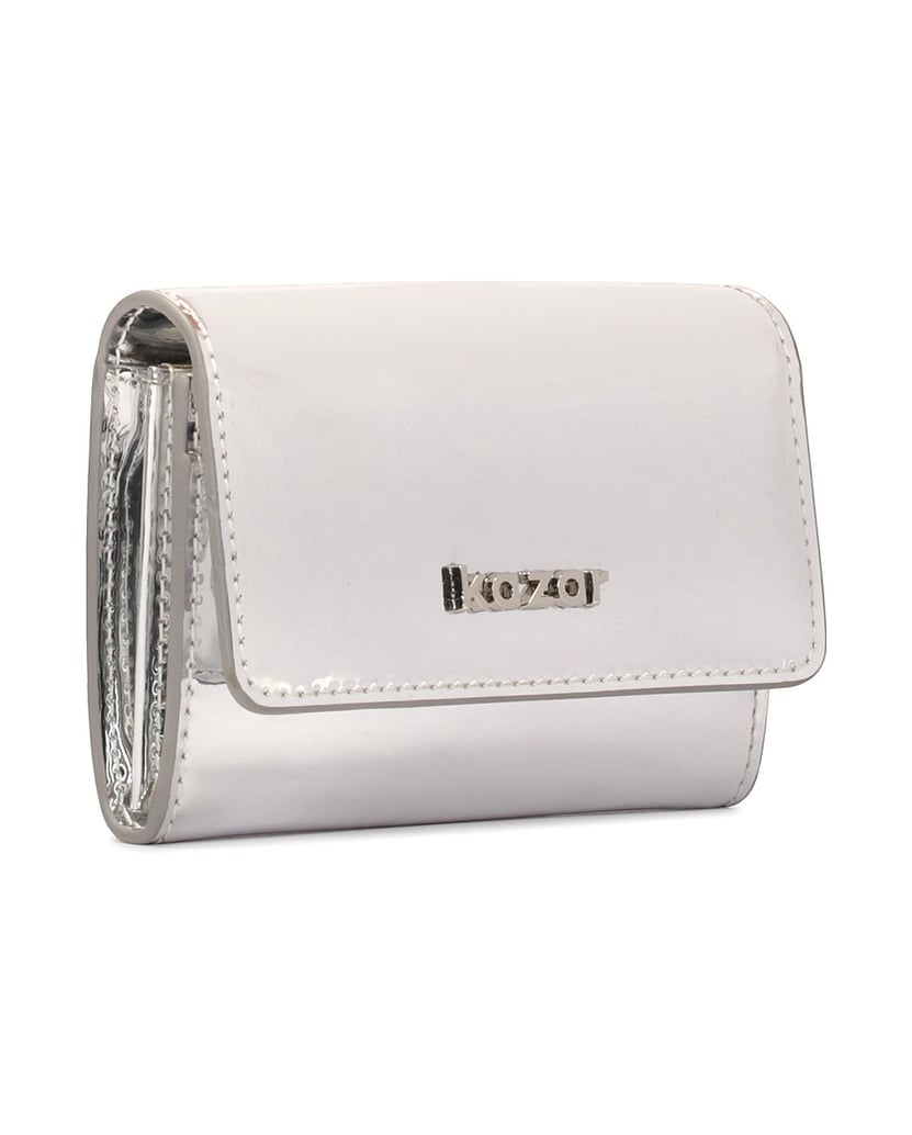 Kazar-Compact-silver-wallet-in-patent-leather-strieborná