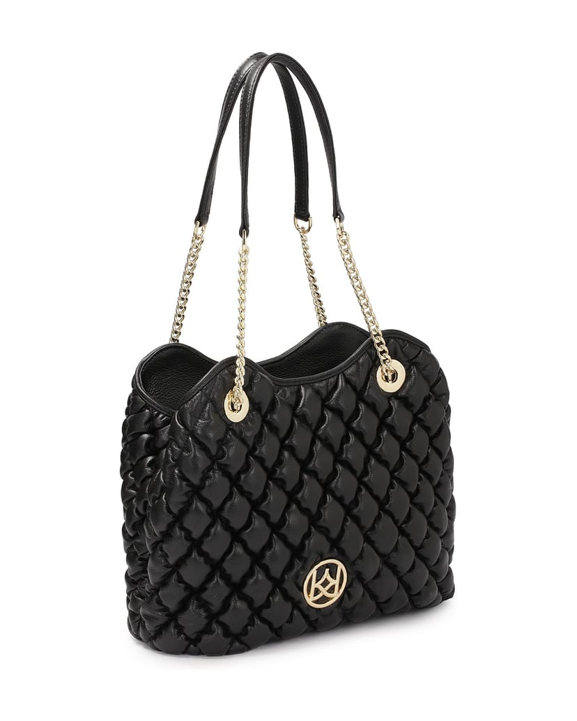 Kazar-Black-quilted-pattern-handbag-with-shoulder-chains-čierna