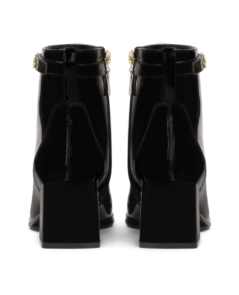 Kazar-Patent-leather-black-boots-on-a-post-černá