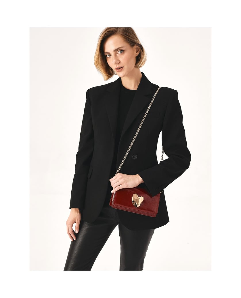 Kazar-Maroon-crinkled-patent-leather-handbag-červená