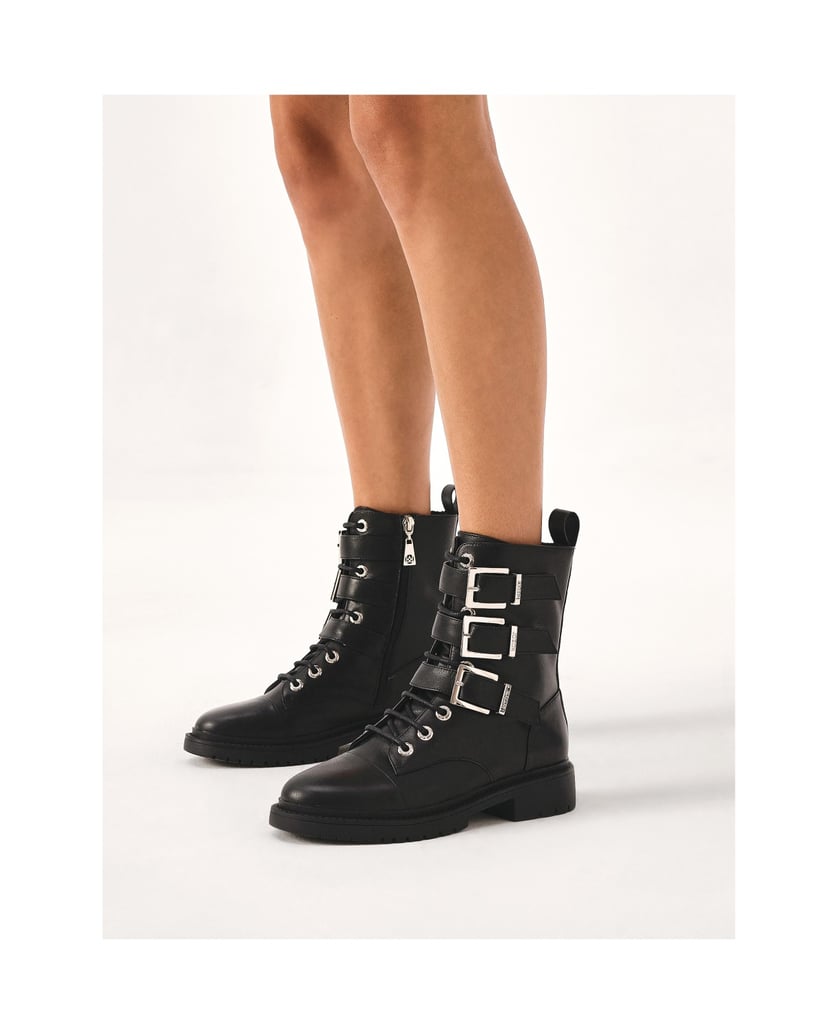 Kazar-Black-boots-decorated-with-three-buckles-černá