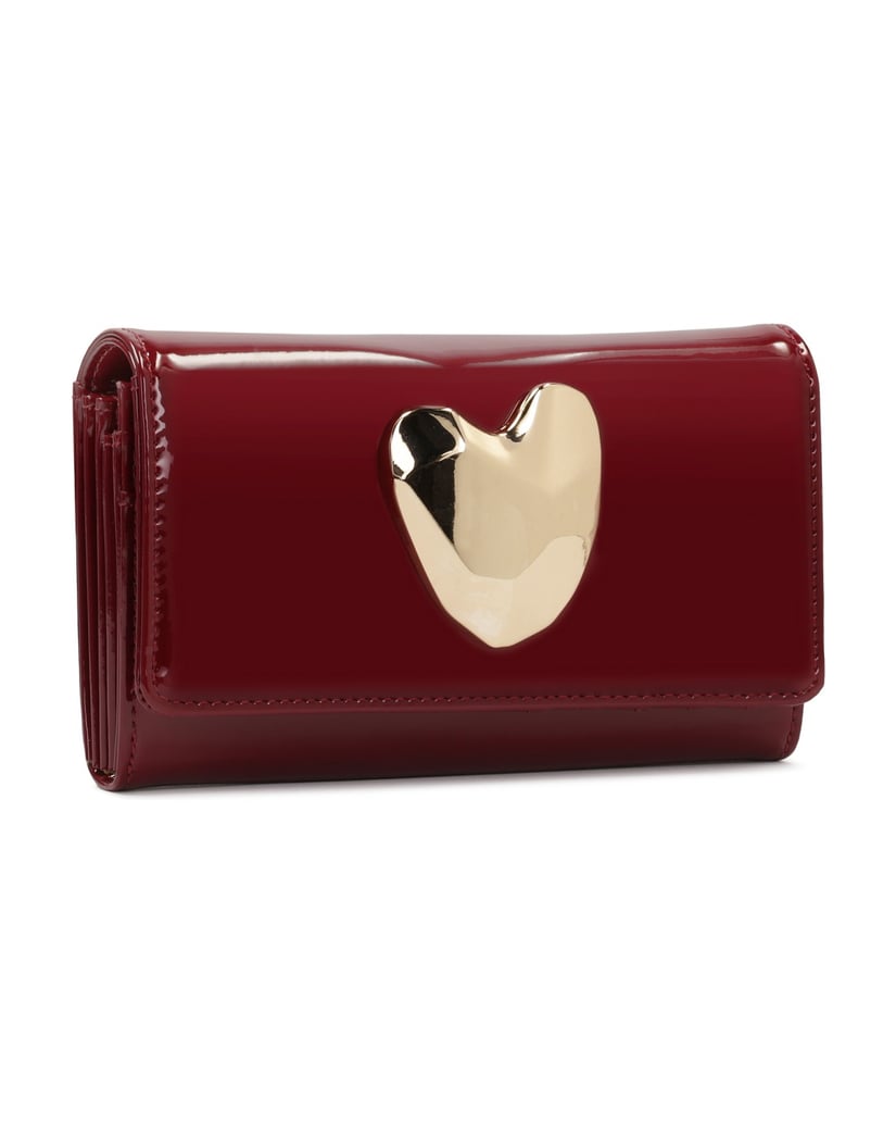 Kazar-Elegant-patent-wallet-with-large-decoration-on-the-front-červená