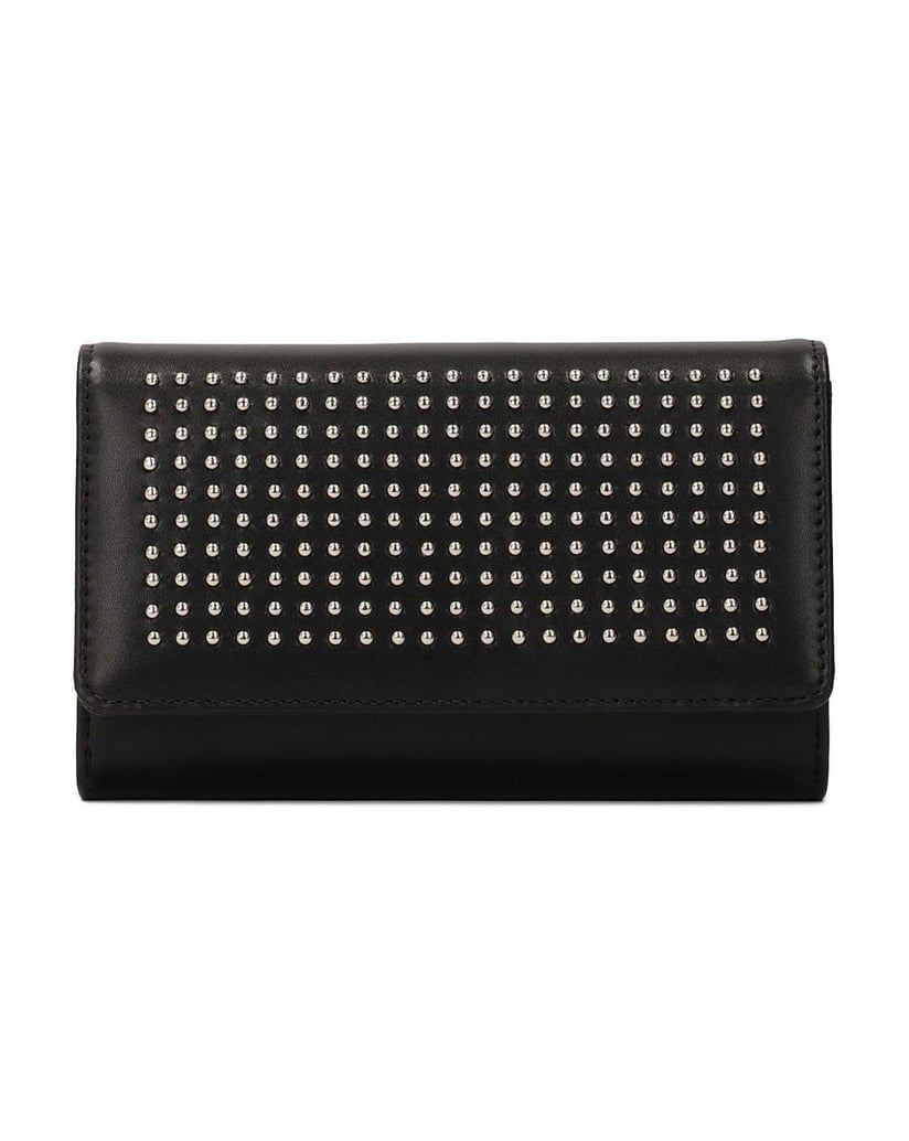Kazar-Medium-sized-black-wallet-with-rivets-on-the-front-čierna