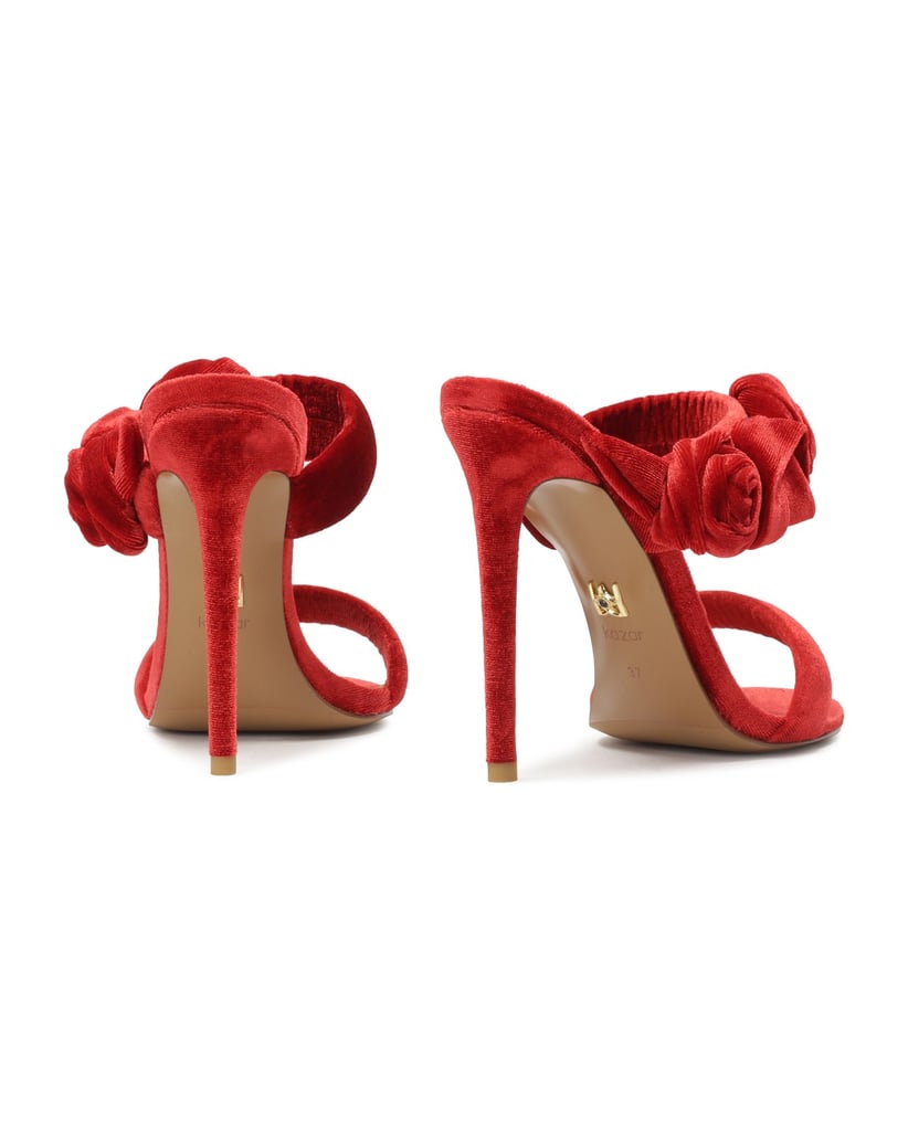 Kazar-Rote-Pantoletten-mit-dreidimensionaler-V-rot