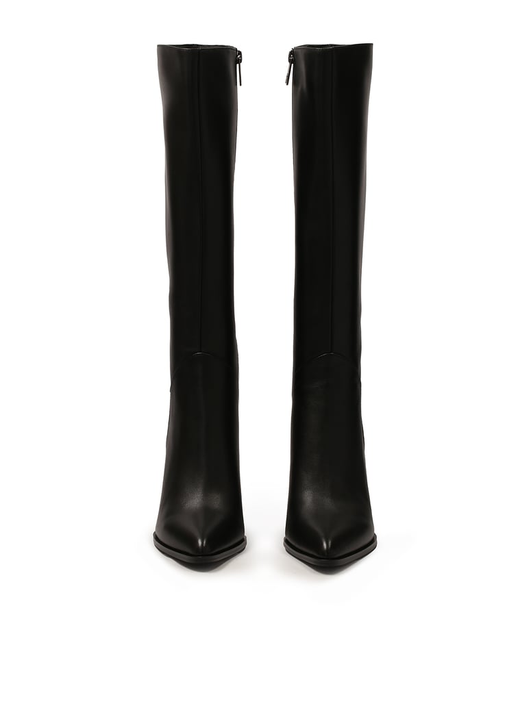 Kazar-Minimalistische-schwarze-Stiefel-aus-wei