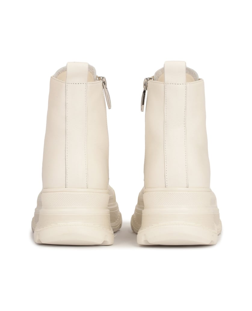 Kazar-Ladies’-off-white-laced-flat-ankle-boots-biela