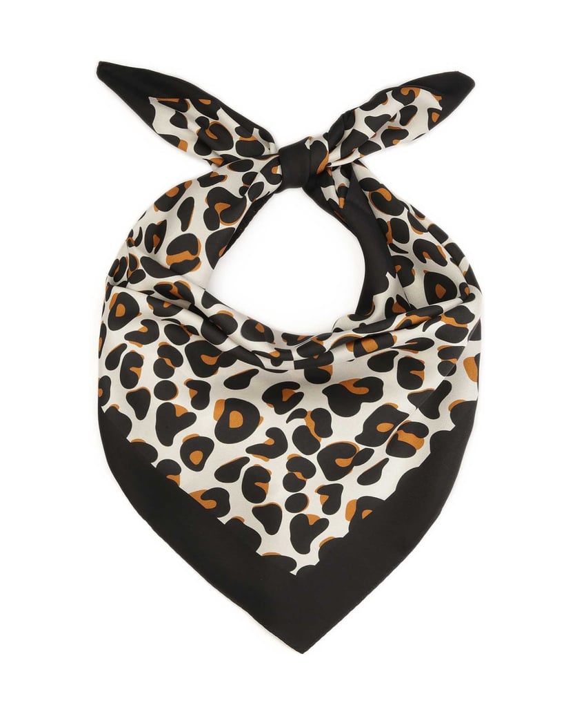 Kazar-Eleganter-Seidenschal-mit-Leopardenmuste