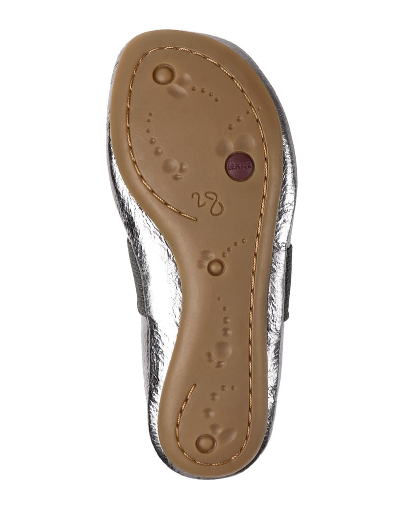 Camper-BALLERINAS-RIGHT-grau