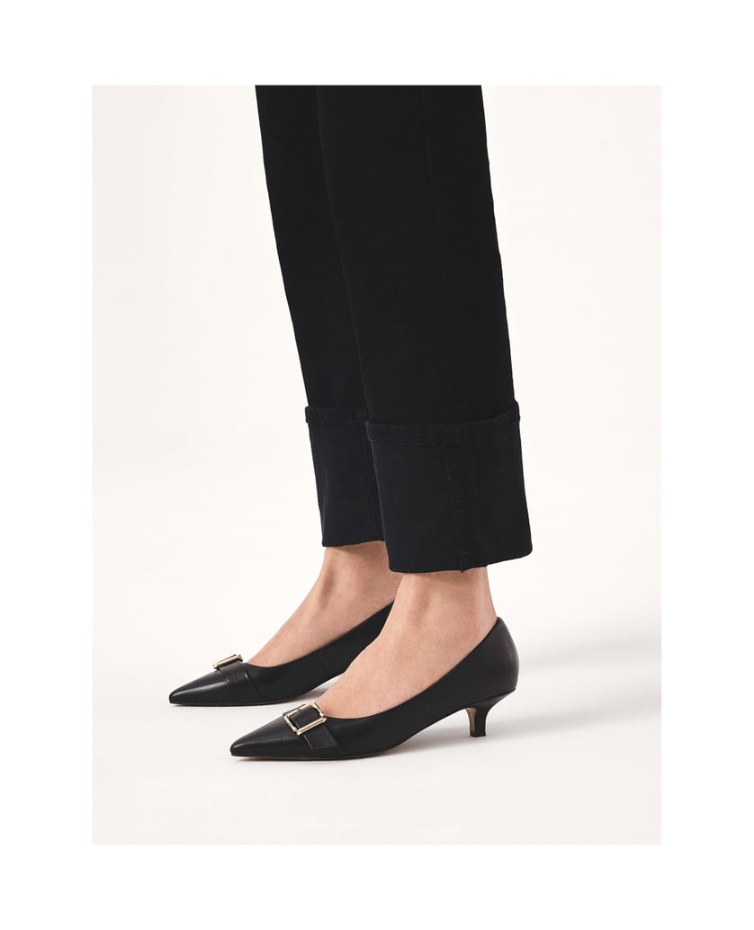 Kazar-Lederpumps-mit-Kitten-Heels-schwarz