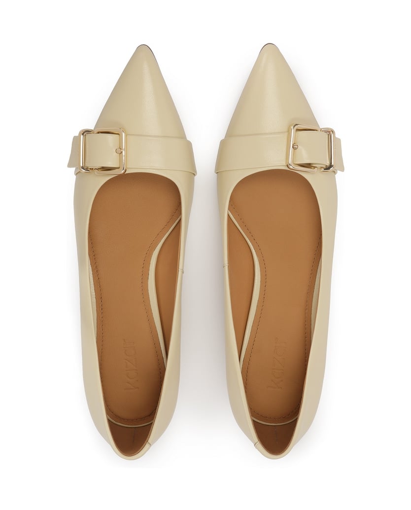 Kazar-Low-leather-pumps-with-buckle-biela