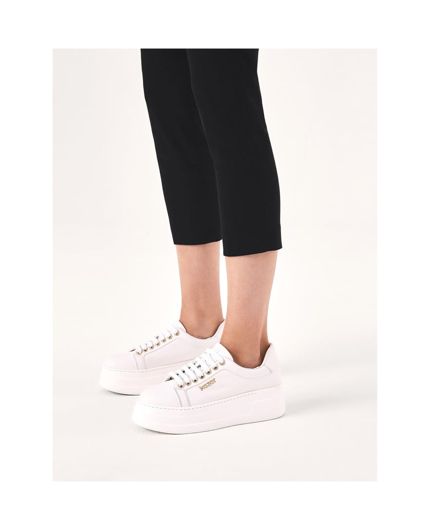 Kazar-White-leather-sneakers-on-a-thick-sole-biela