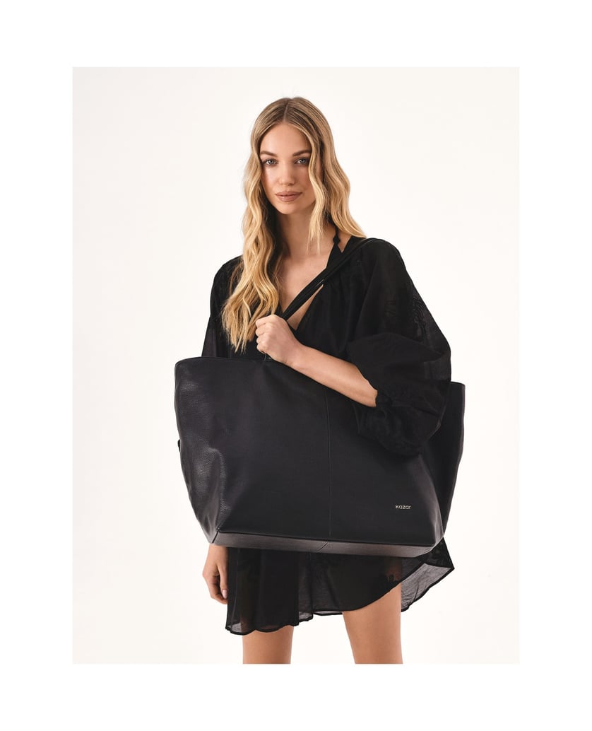 Kazar-Large-black-shoulder-bag-with-detachable-pouch-černá